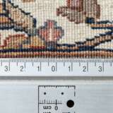 Orientteppich. 20. Jahrhundert, 338x252 cm. - фото 4