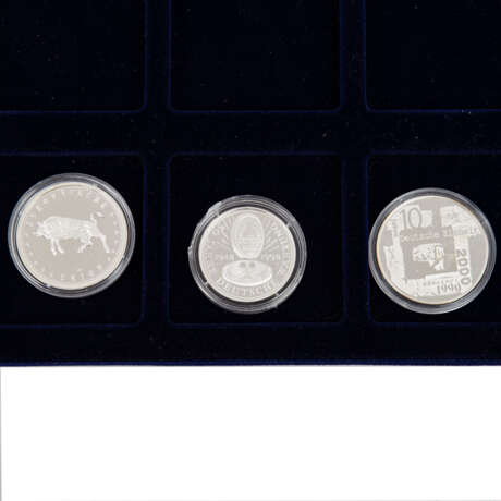 USA, kleines Konvolut, über 30 Münzen, - photo 2