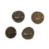 4 antike griechische Münzen - - фото 1
