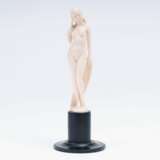 Ludwig Walther. Statuette 'Nach dem Bade' - Foto 1