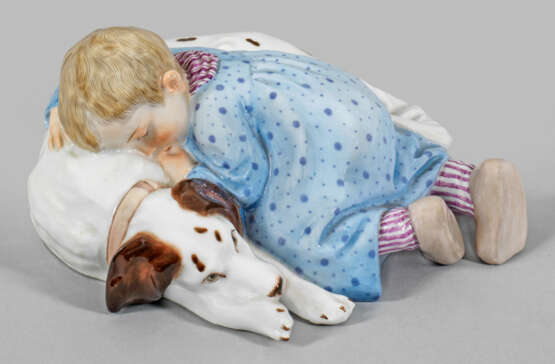 Kind, auf einem liegenden Hund schlafend. Originaltitel - Foto 1