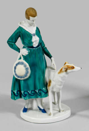 Jugendstil-Figur einer Dame mit Windhund - фото 1