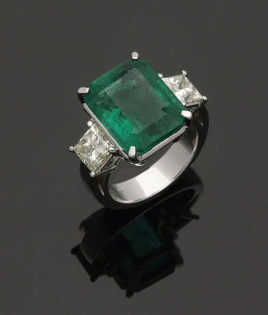 Prachtvoller Sambia-Smaragd mit Diamanten - photo 1
