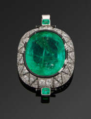 Glamorous Art Deco emerald brooch owned by the