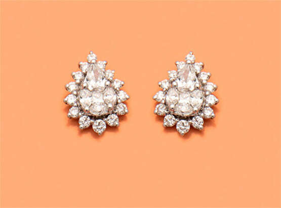 Paar hochfeine Diamant-Ohrringe - photo 1