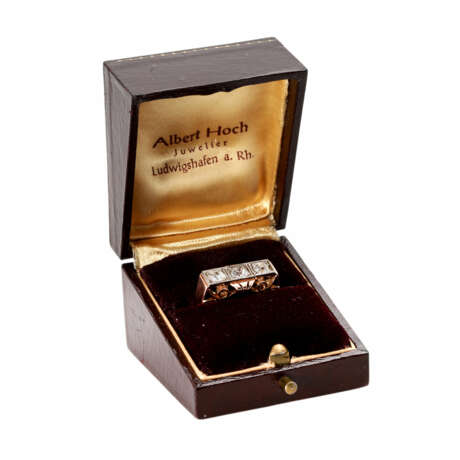 Ring mit 3 Altschliffdiamanten, zusammen ca. 0,85ct, - фото 5