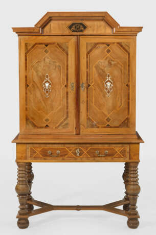 Barock-Stollenschrank - photo 1