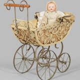 Baby-Gloria von Armand Marseille mit Puppenwagen - фото 1