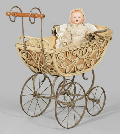 Baby-Gloria von Armand Marseille mit Puppenwagen - Foto 1