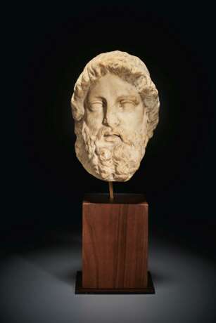 A GREEK MARBLE MALE HEAD - Foto 1