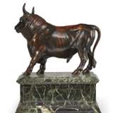 A BRONZE LARGE MODEL OF A BULL - photo 4