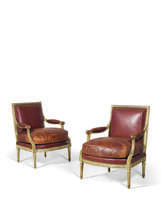 PAIRE DE FAUTEUILS À LA REINE D'ÉPOQUE LOUIS XVI