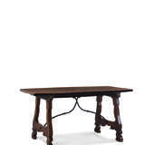 TABLE A VERROU D`EPOQUE BAROQUE - photo 1