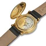 Patek Philippe. PATEK PHILIPPE, YELLOW GOLD, LIMITED EDITION OF 150 PIECES, REF. 5150J RETAILED BY TIFFANY & CO. - photo 3