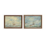 JAMES, ROY E. (Maler 19./20. Jahrhundert), PAAR Marinen "Segelschiffe vor der Küste", - Foto 1