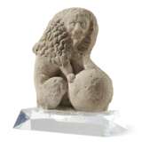 A PAIR OF LIMESTONE LIONS - photo 8