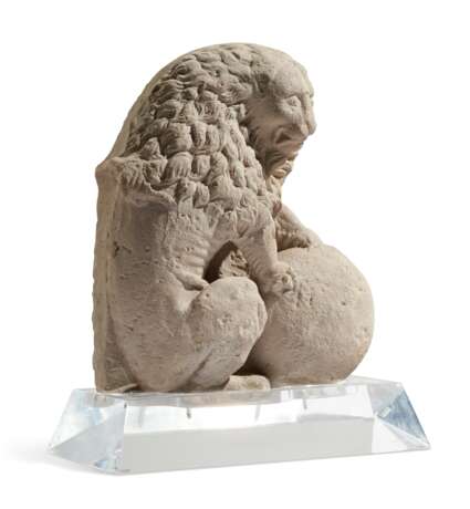 A PAIR OF LIMESTONE LIONS - photo 9