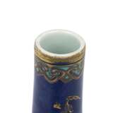 Vase aus Porzellan. CHINA, 1908-1911. - Foto 5