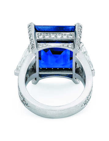 IMPORTANT SAPPHIRE AND DIAMOND RING - фото 2
