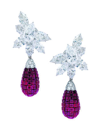 Harry Winston. MAGNIFICENT PAIR OF DIAMOND AND RUBY EARRINGS - photo 1