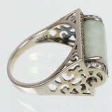 Jade Design Ring - фото 2