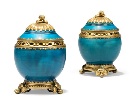 A PAIR OF FRENCH ORMOLU-MOUNTED TURQUOISE-GROUND CERAMIC POT POURRI VASES AND COVERS - photo 1
