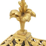 A LOUIS XVI ORMOLU AND ENGRAVED GILT-BRASS GRANDE AND PETITE SONNERIE TABLE CLOCK - photo 4