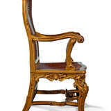 A SET OF EIGHT ITALIAN GILTWOOD, CANED AND POLYCHROME-PAINTED CHAIRS - photo 2