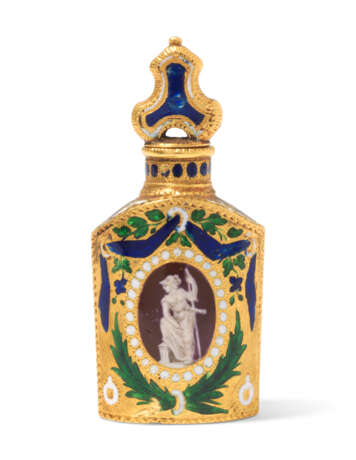 A GEORGE III ENAMELLED GOLD SCENT BOTTLE - photo 2