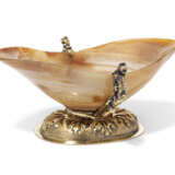 A GERMAN SILVER-GILT MOUNTED HARDSTONE CUP - photo 4
