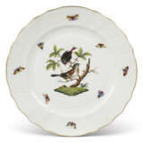 Herend. AN EXTENSIVE HEREND PORCELAIN 'ROTHSCHILD BIRD' PATTERN PART TABLE-SERVICE - фото 4