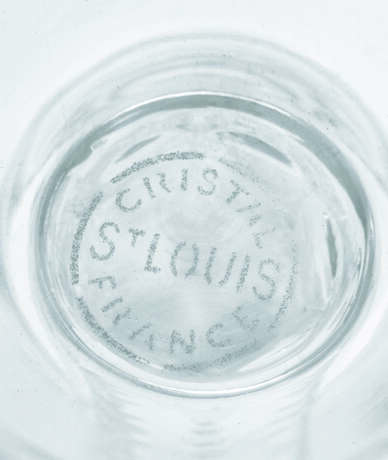 St. Louis Glasshouse. A ST. LOUIS 'THISTLE' PATTERN CUT-GLASS PART TABLE-SERVICE - photo 5