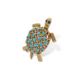 Cartier. CARTIER PARIS TURQUOISE AND SAPPHIRE TURTLE BROOCH - photo 3