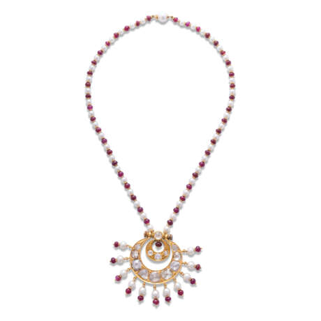 Reza, Alexandre. DIAMOND, RUBY AND CULTURED PEARL PENDENT NECKLACE - photo 2