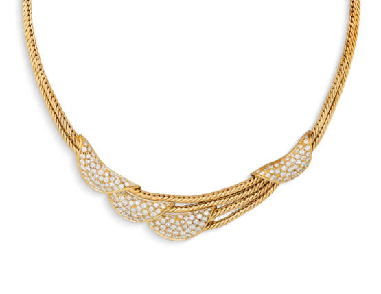 GOLD AND DIAMOND NECKLACE - photo 3