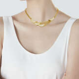 GOLD AND DIAMOND NECKLACE - фото 4