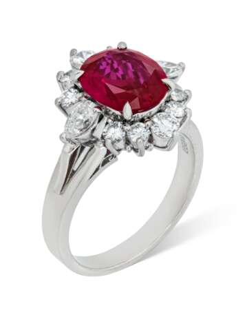 RUBY AND DIAMOND RING - Foto 3