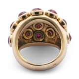Belperron. SUZANNE BELPERRON GOLD AND RUBY RING - Foto 2