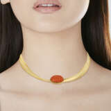 CORAL AND GOLD NECKLACE - photo 4
