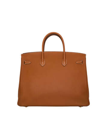 HERMÈS. A CUSTOM GOLD CLÉMENCE LEATHER BIRKIN 40 WITH BRUSHED GOLD HARDWARE - фото 3