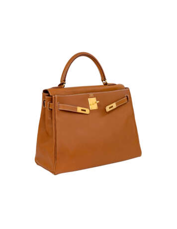 HERMÈS. A GOLD GULLIVER LEATHER RETOURNÉ KELLY 32 WITH GOLD HARDWARE - фото 2