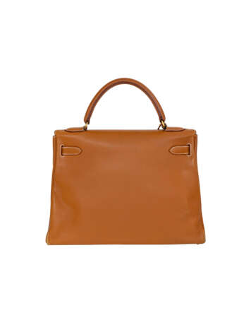 HERMÈS. A GOLD GULLIVER LEATHER RETOURNÉ KELLY 32 WITH GOLD HARDWARE - фото 3