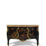 Criaerd, Mathieu. A LOUIS XV ORMOLU-MOUNTED CHINESE POLYCHROME LACQUER COMMODE - фото 2