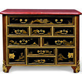 A REGENCE ORMOLU-MOUNTED AMARANTH AND CHINESE LACQUER COMMODE - photo 1