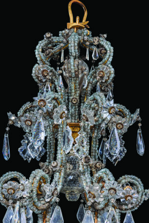 A NORTH ITALIAN GILT-METAL MOULDED AND CUT-GLASS TWELVE-LIGHT CHANDELIER - photo 4