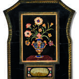 AN ITALIAN PIETRA DURA PANEL OF A FLOWERING VASE - Foto 2