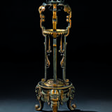 Barbedienne Foundry. A FRENCH `JAPONISM` GILT AND PATINATED-BRONZE GUERIDON - Foto 2