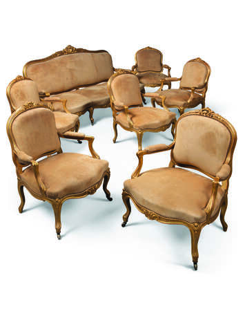 A FRENCH GILTWOOD SEVEN-PIECE SALON SUITE - фото 1