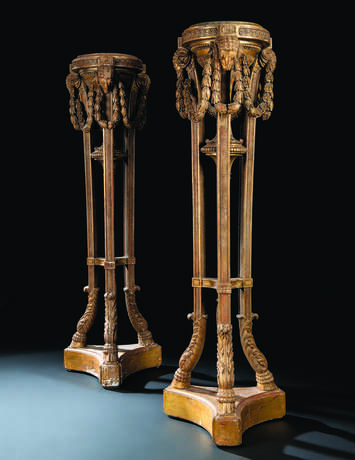 A PAIR OF EARLY VICTORIAN GILTWOOD TORCHERES - photo 2