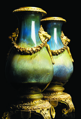 A PAIR FRENCH ORMOLU-MOUNTED FLAMBE-GLAZED PORCELAIN VASES - фото 4